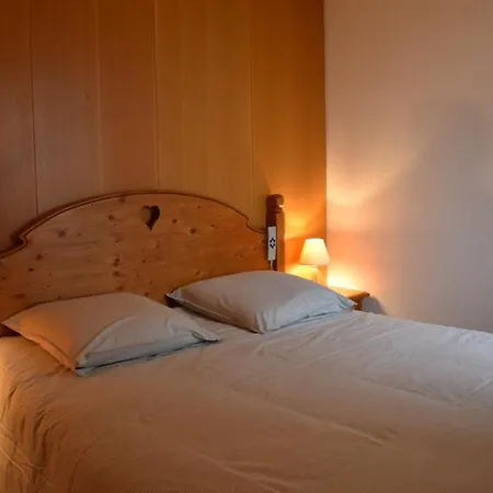 Appartement Jeanne D Arc A1 *