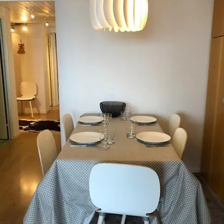 Appartement Jeanne D Arc A1 *